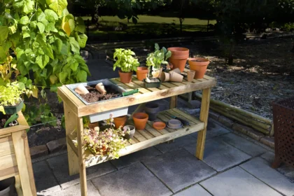 Werkbank Luxe grenen groen geïmpregneerd met zinken bak 122 x 46 x 82 cm