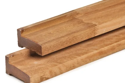 Hardhouten funderingsbalk met afwateringsprofiel, Bangkirai, kunstmatig gedroogd, geschaafd 4.5 x 9 x 300 cm