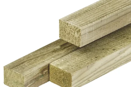 Midden-Europees grenen ligger, groen geïmpregneerd, geschaafd, ronde hoeken, 4.4 x 6.8 cm