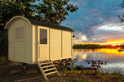 Circuswagen Joey | 19mm | 360 x 240 x 325 cm | vuren onbehandeld | excl. onderstel