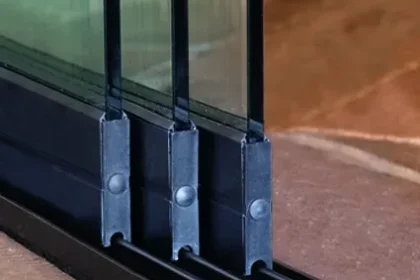 Glazen schuifwandset - Inbouwhoogte 208-212 cm - Paneelbreedte 82 cm - Breedte tot 242 cm - 3-sporig antraciet RAL 7024