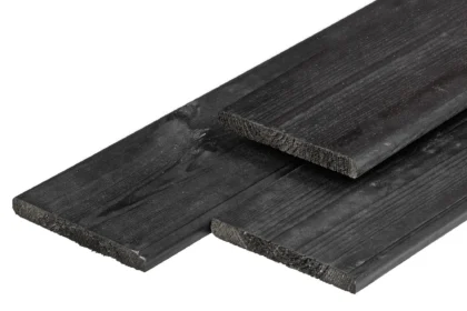 Midden-Europees grenen tuinplank, zwart gespoten, gedroogd, geschaafd, ronde hoeken 1.6 x 14 cm